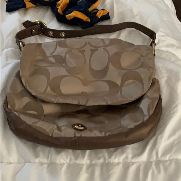 Authentic Coach purse - Picture 10 of 11
